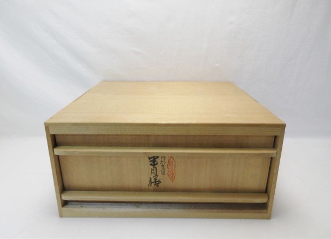 未使用 懐石道具 輪島塗 木製黒真塗 胴張膳 内朱縁 半月膳 5客揃 会席膳共箱