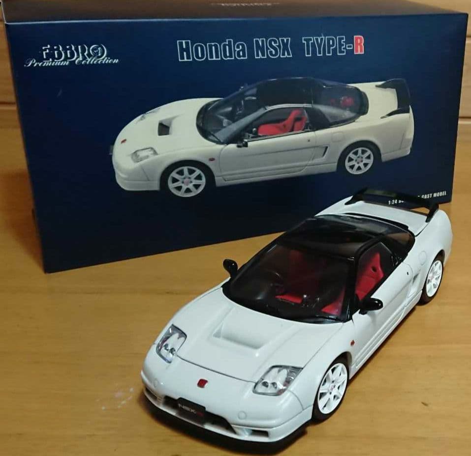 エブロEBBROホンダNSX-R1/24プレミアムコレクションホワイト中古品