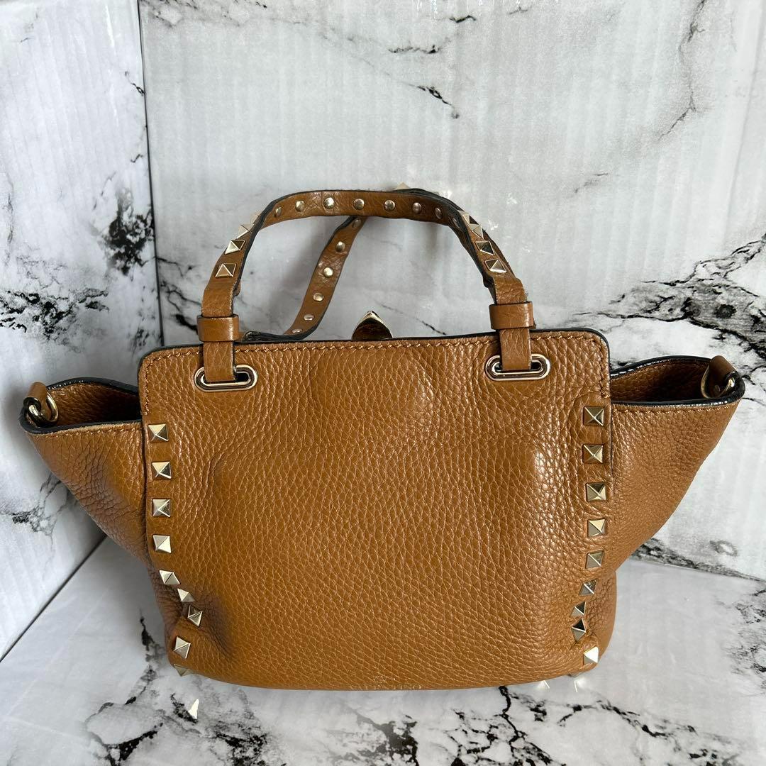 ヴァレンティノガラヴァーニ　ハンドバッグ　ロックスタッズ　ブラウン