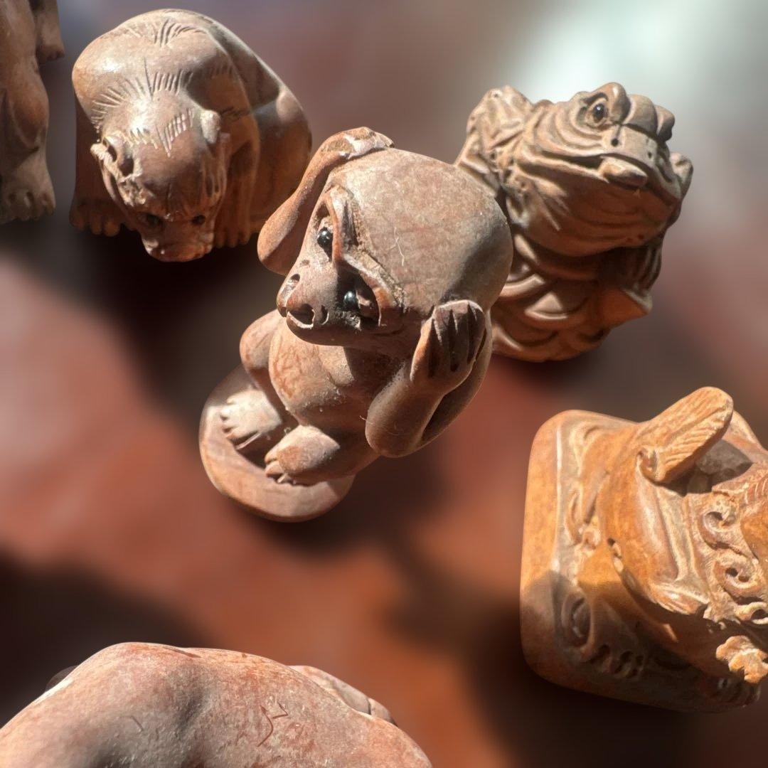 時代提げ物 唐木黄楊木彫刻 犬・猿・虎など 根付 置物