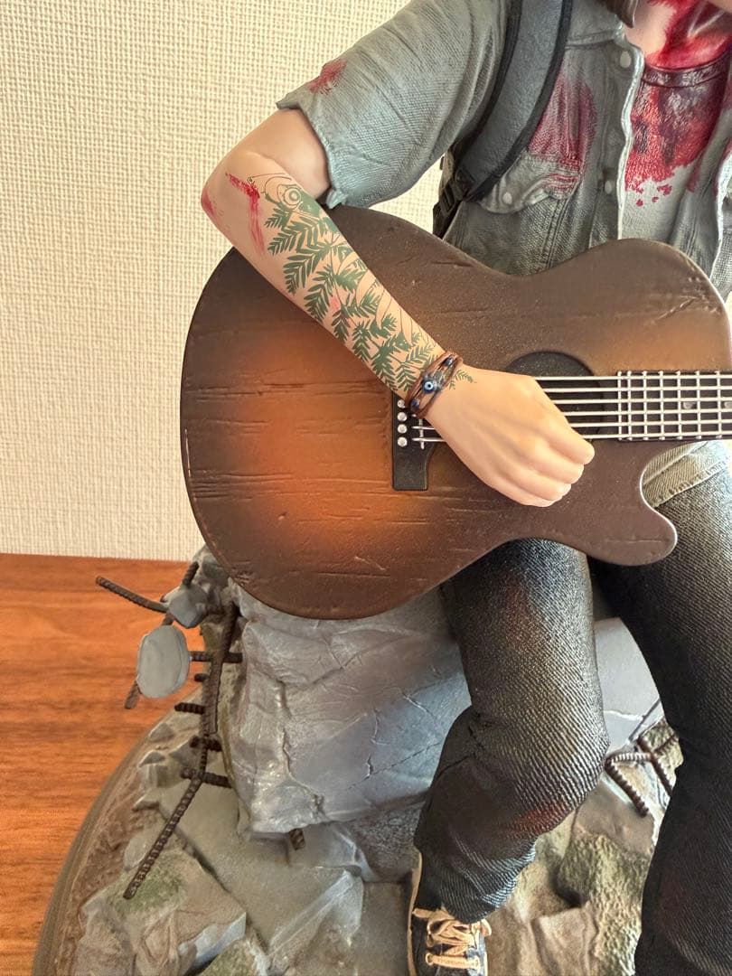 ラストオブアス2 コレクターズエディション エリー スタチュー フィギュア