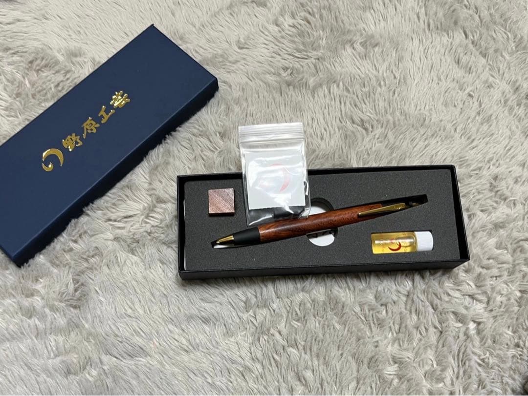 サンリオ♡キティ 信州限定 りんごフェアリー 赤パラソル ボールペン