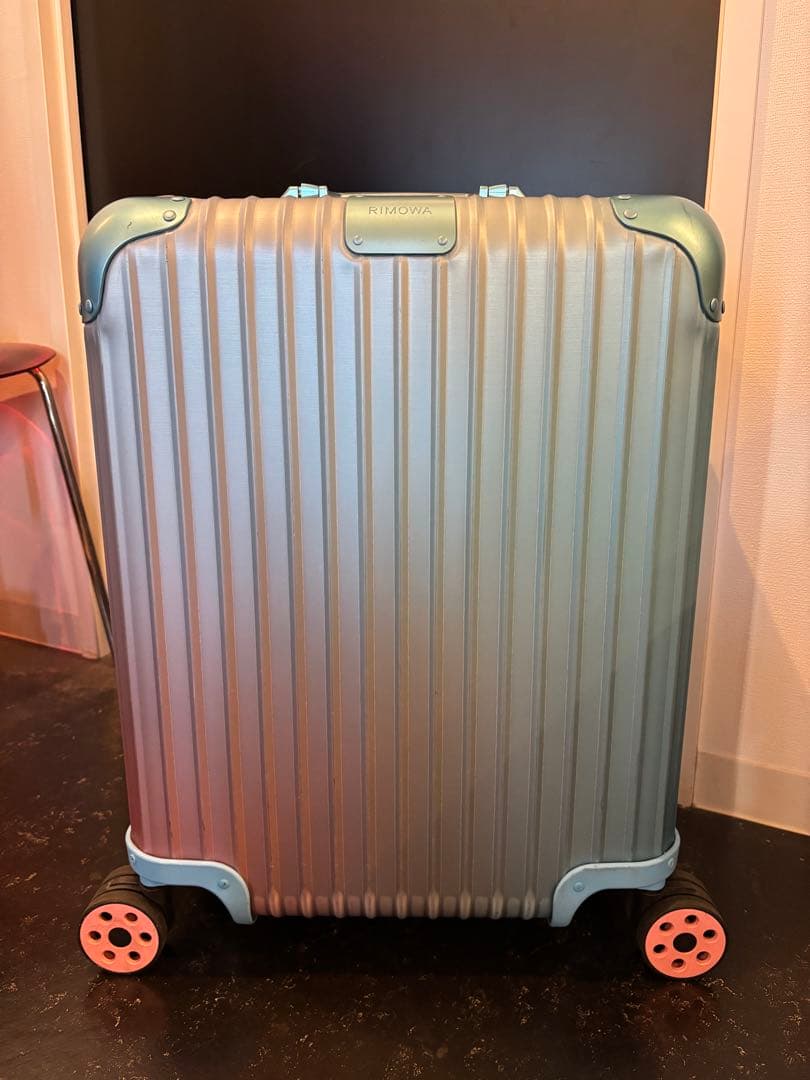 リモワ×アレックスイスラエルコラボ 2019年 キャリーケース ピンク