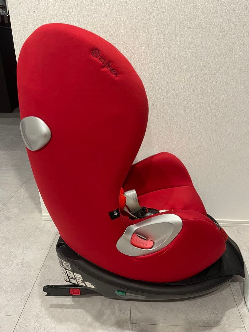 期間限定値下げ！サイベックス　チャイルドシート シローナ　ISOFIX対応