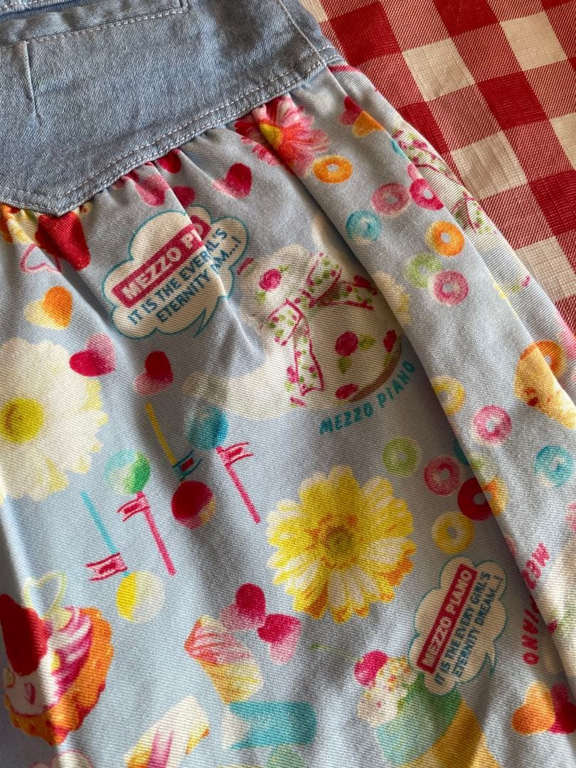 メゾピアノ❗️160㎝スカート❗️スイーツ柄❗️