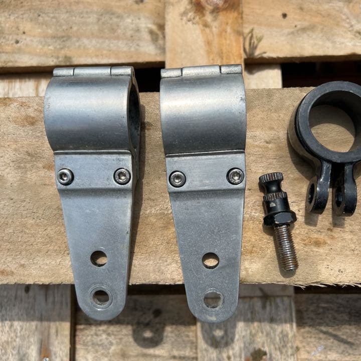 Z1、Z2 36パイ ウィンカーブラケット