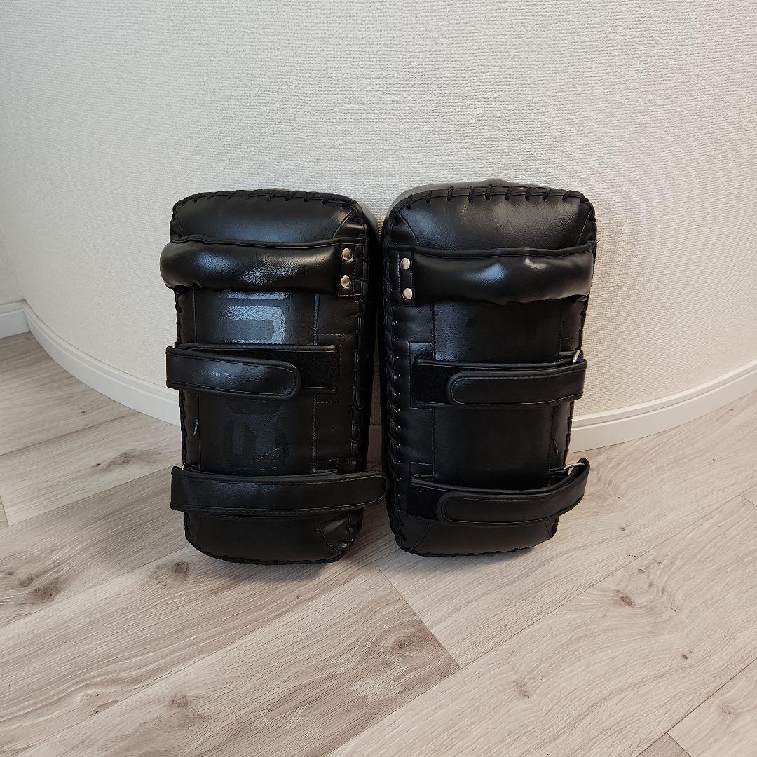 VENUM パンチングミット 黒 グローブ10oz 武道・格闘技