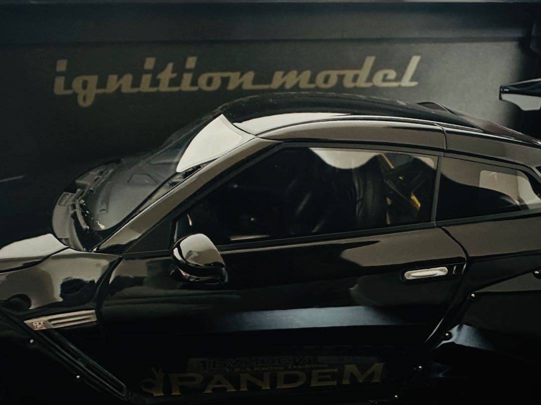 R35 GT-R イグニッションモデル 1/18 PANDEM