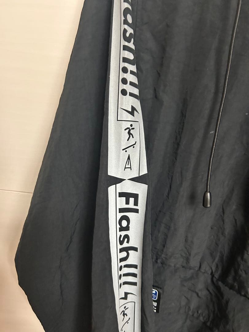 レア！King Gnu FlashアノラックパーカーMサイズ　ブラック