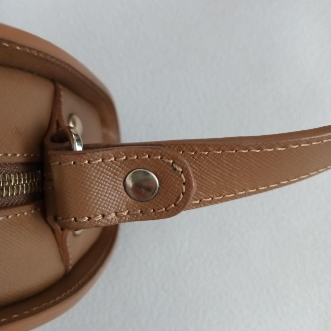 A.P.C. ベージュキャメル　ハーフムーン ショルダーバッグ　美品