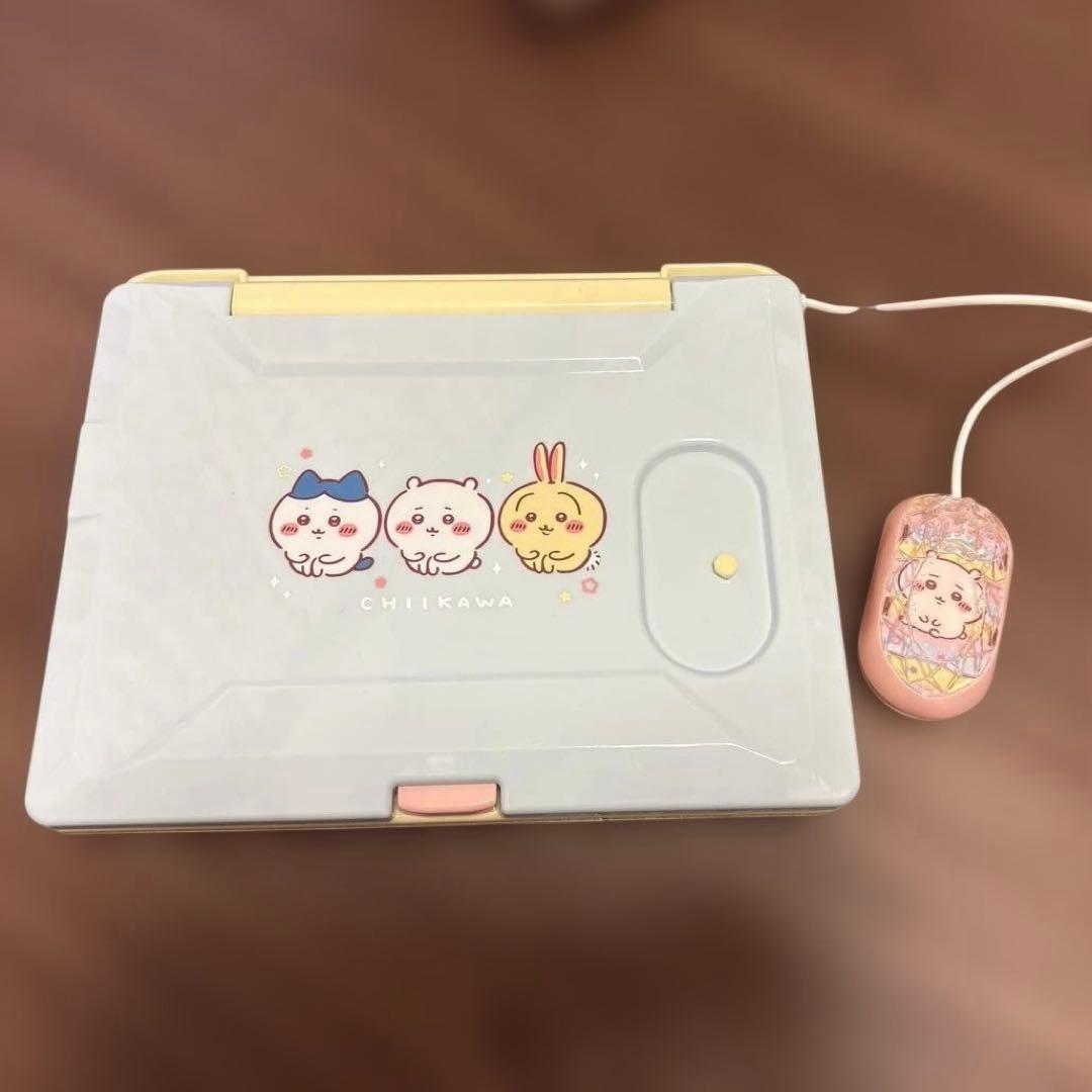 匿名発送　ちいかわパソコン【全て備品あり、先着特典シール付き】