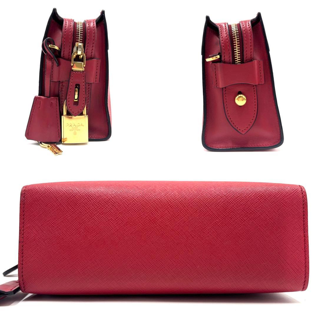 【美品】プラダ エスプラナード ショルダーバッグ 白タグ サフィアーノレザー 赤