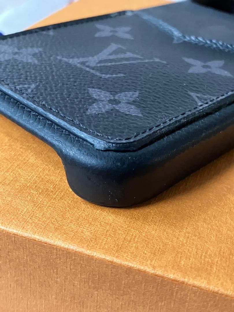 ルイヴィトン iPhone 13 Pro ケース モノグラムエクリプス