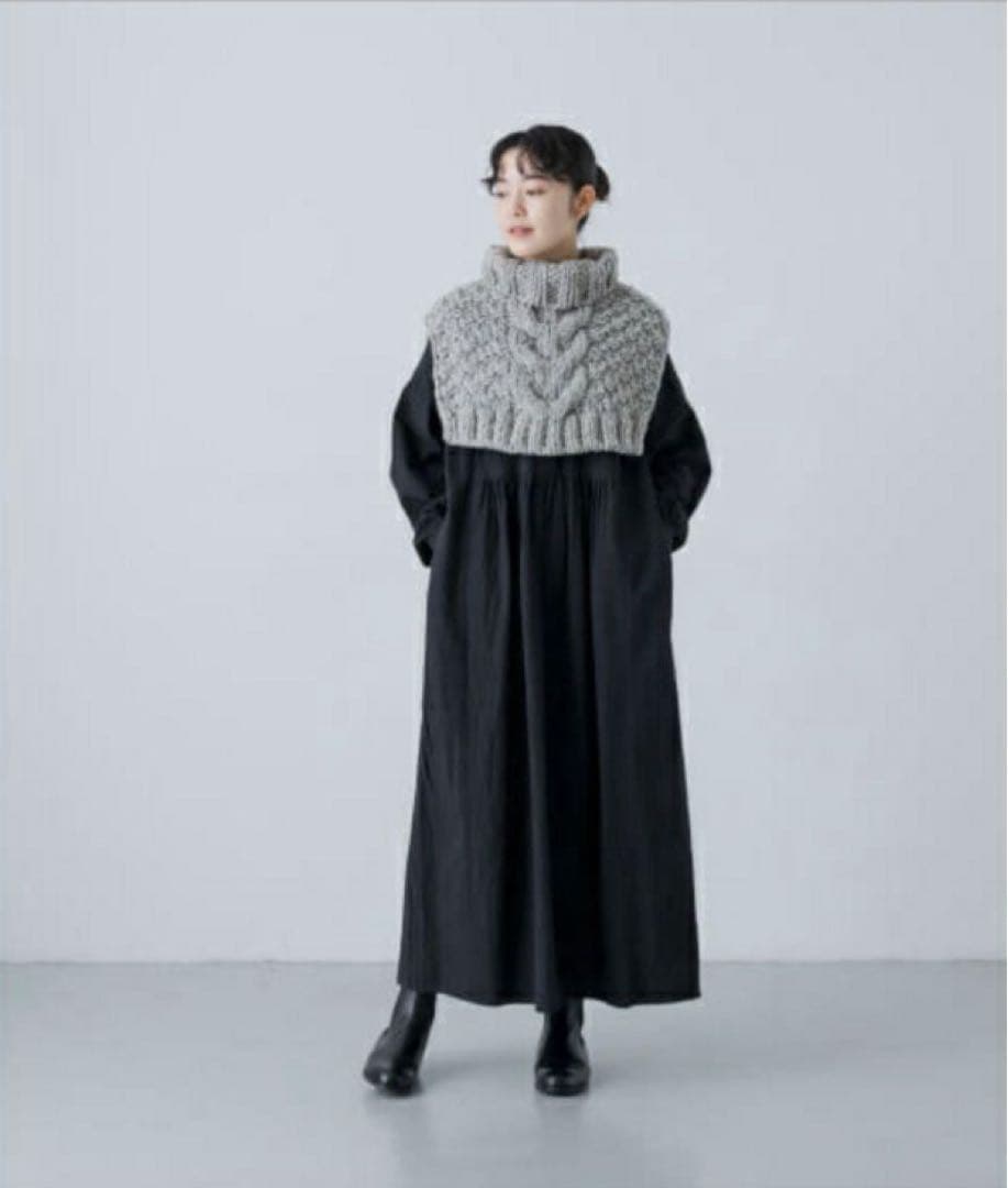 かぐれ　ペルーショルダーニットウォーマー　グレー