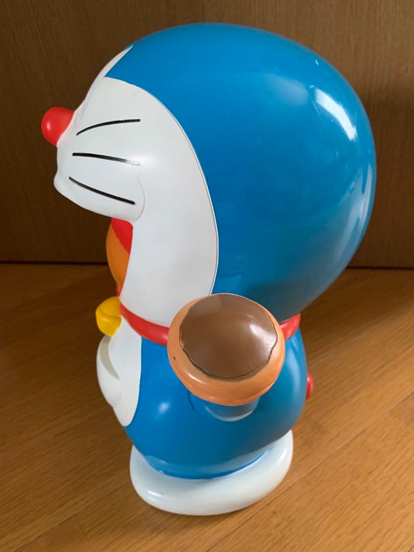 ドラえもんでっかい貯金箱