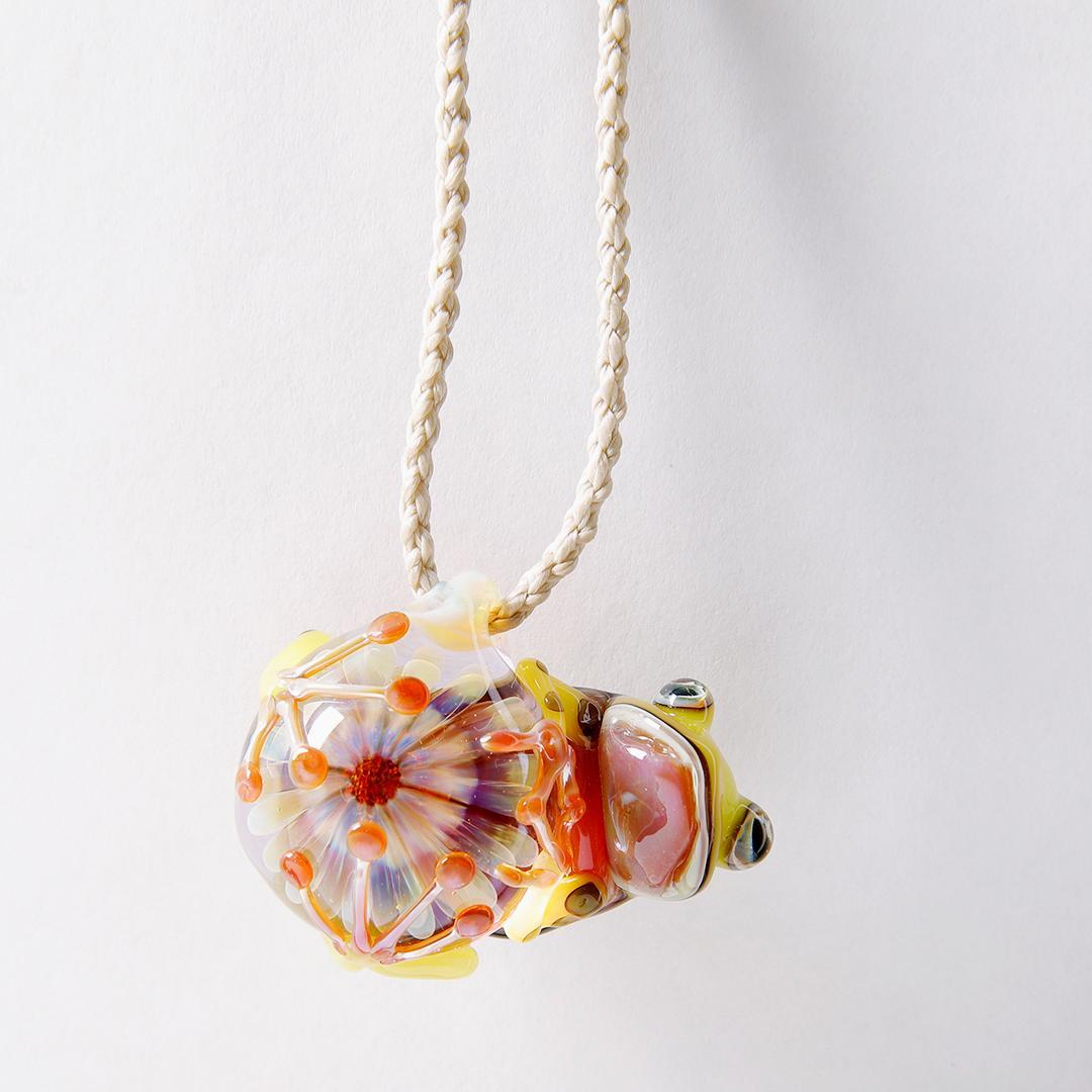 麻覇王mahao ペンダント ネックレス ガラス カエル 蓮花 C 2026年最新