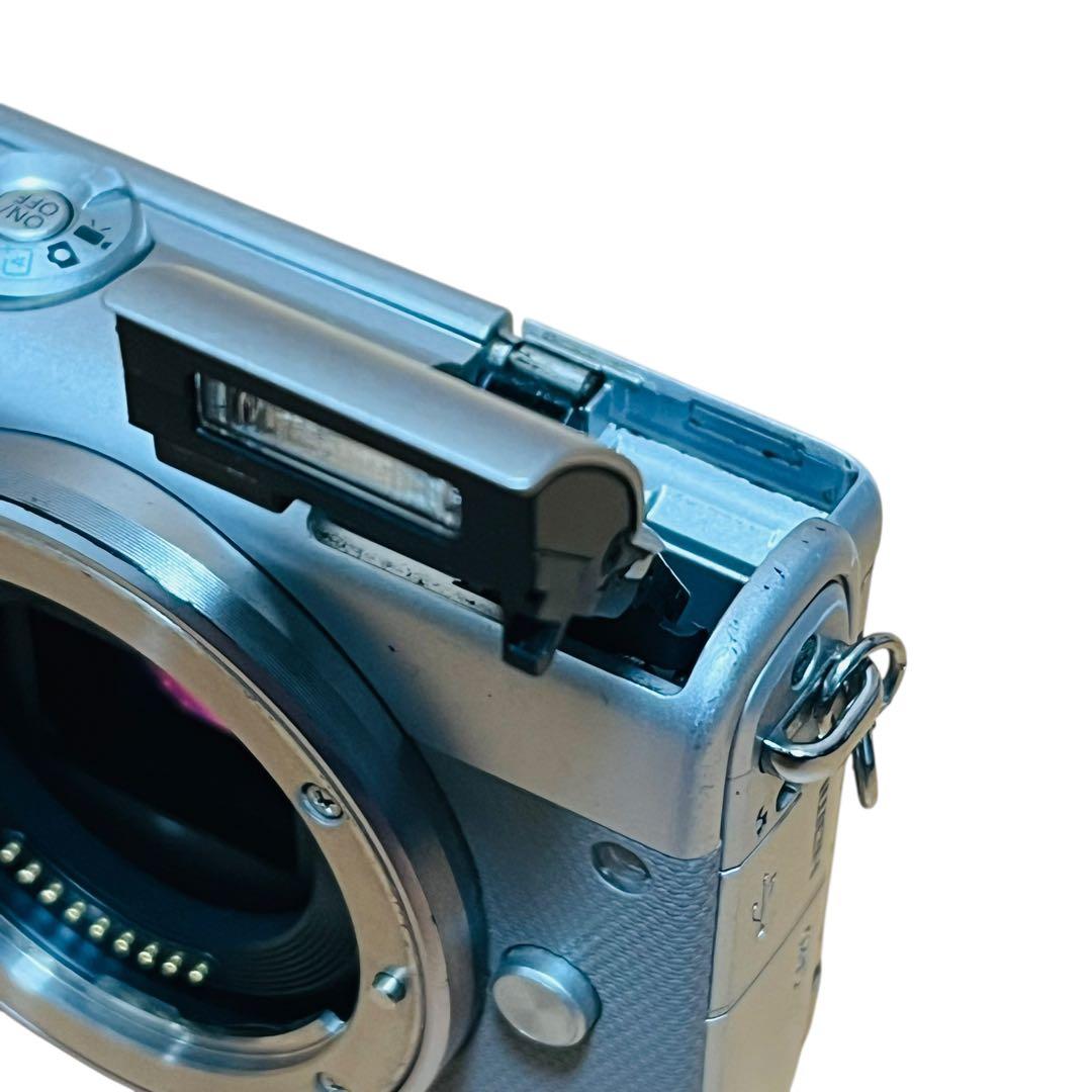 Canon EOS M100 シルバー ジャンク 充電器付属