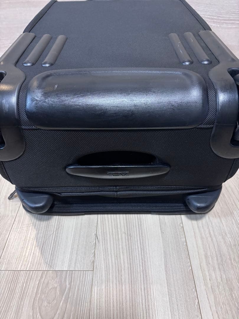 A*A様 美品 TUMI ブラック キャリーケース 22022D4