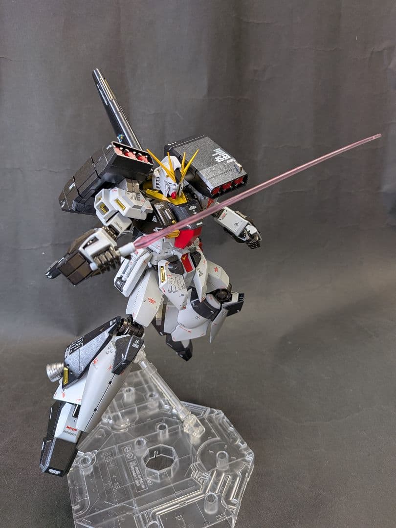 MG アムロ・レイ専用スタークジェガン（νガンダムカラー）全塗装完成品