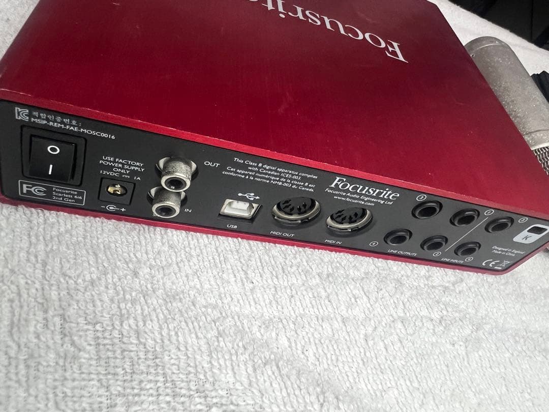 Focusrite Scarlett 6i6 2G オーディオインターフェイス FOCUSRITE