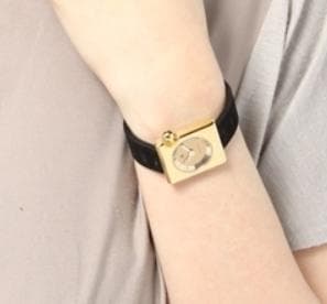 LIP【リップ】マッハ2000ミニフランス製 レザー ブラック ゴールド 腕時計