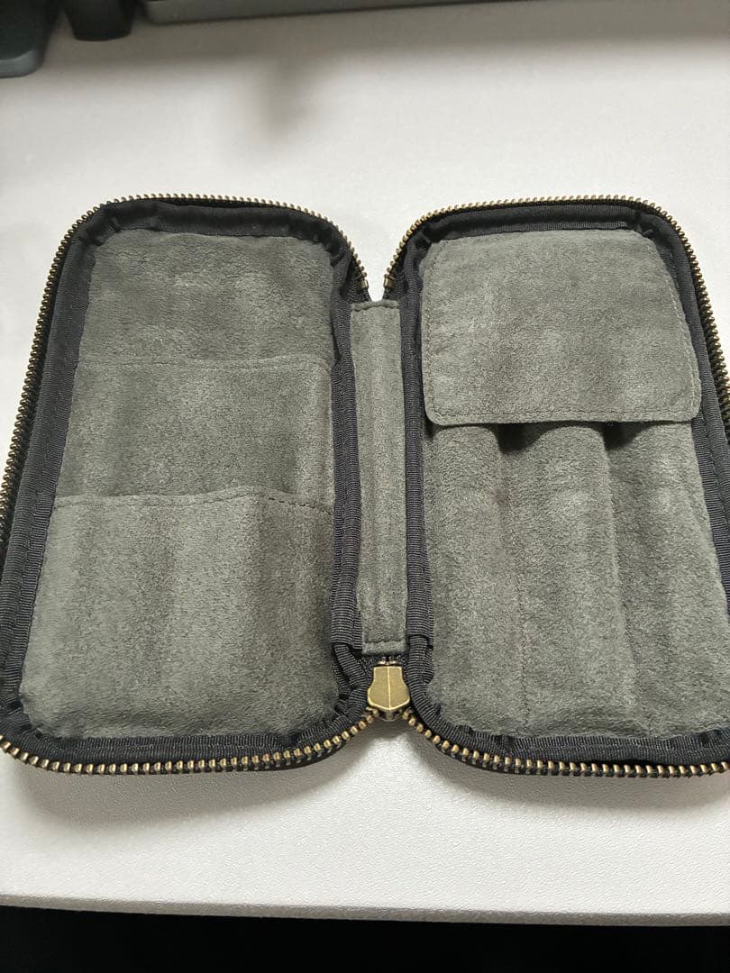 &Liebe ジップペンケース