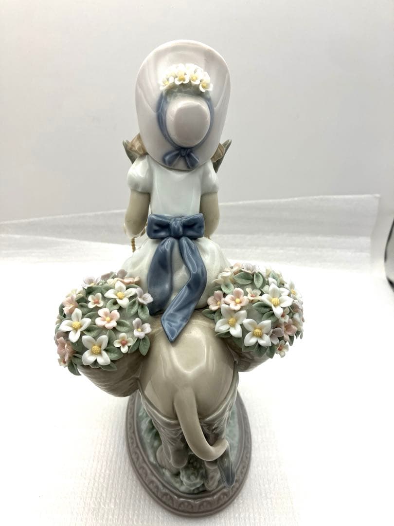 Lladro リヤドロ ロバに乗った少女 フィギュリン 置物