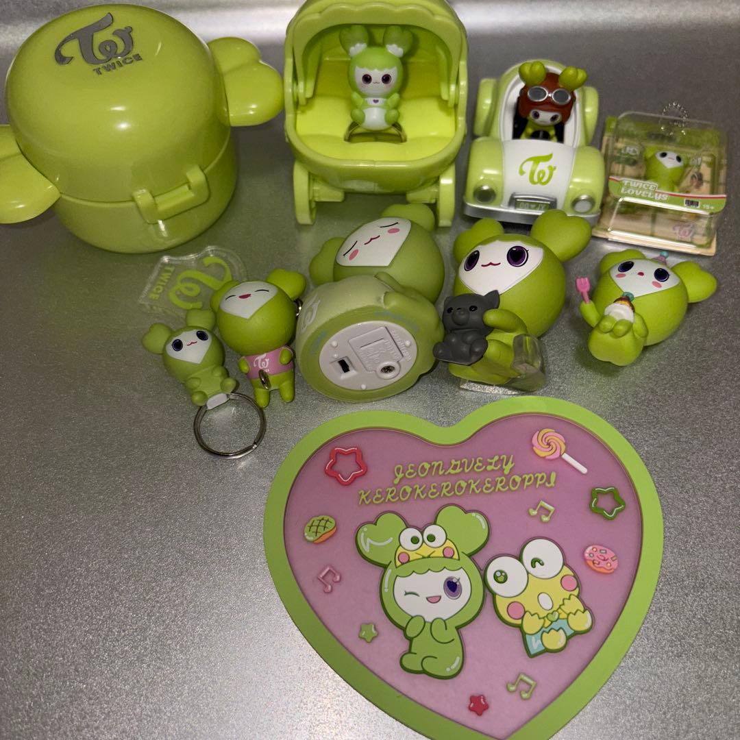 TWICE グッズ　まとめ売り