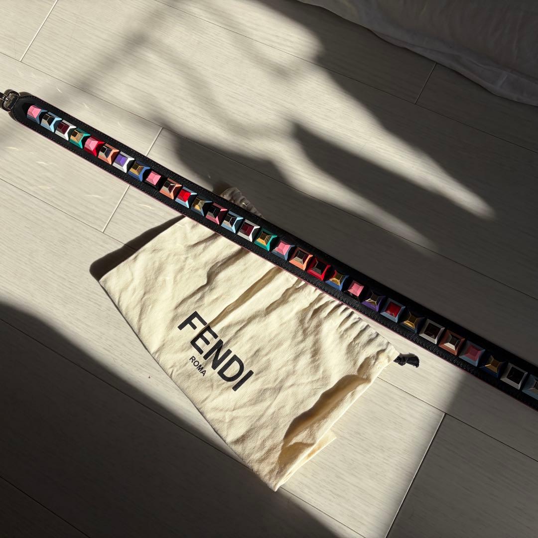 【近日中まで出品】FENDI マルチカラースタッズショルダーストラップ
