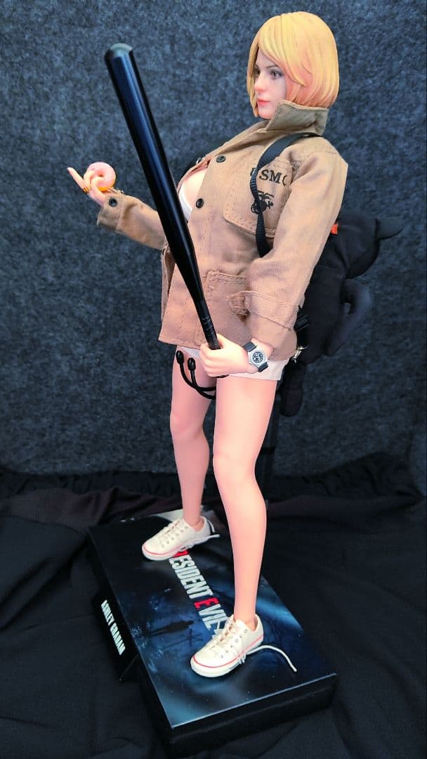 CAPCOM.バイオハザード④1/6[アシュリー]とおらあ商品!!