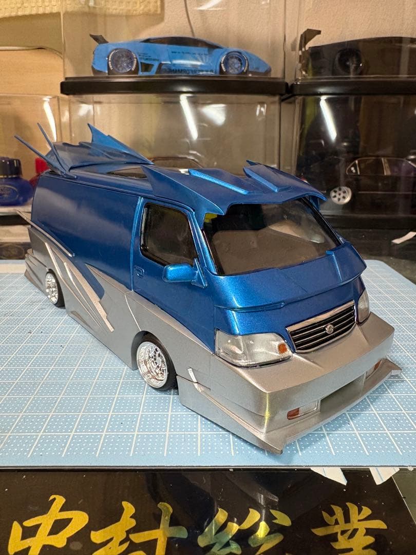 アオシマハイエースバニング