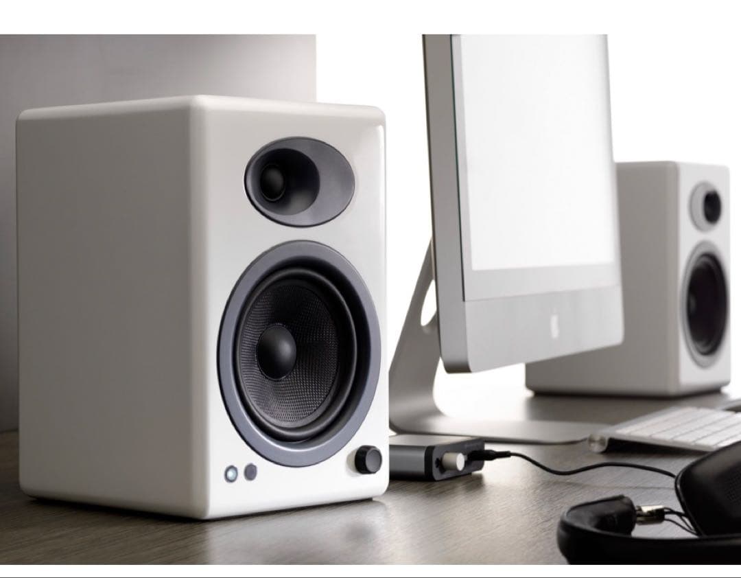 Audioengine A5+ Bluetooth ＋デスクトップスタンド 外箱