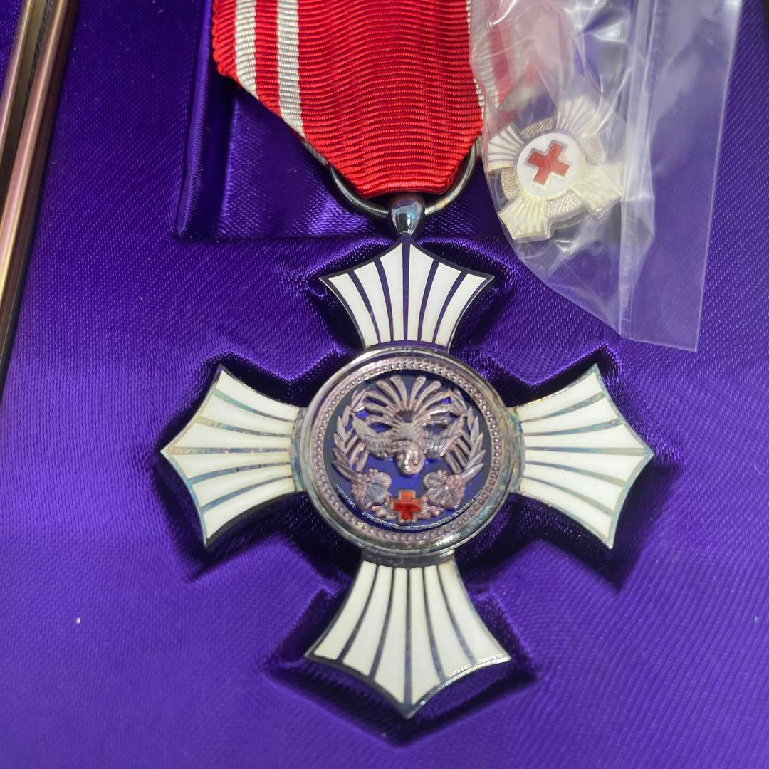 日本赤十字社 銀色有功章 2個セット 勲章