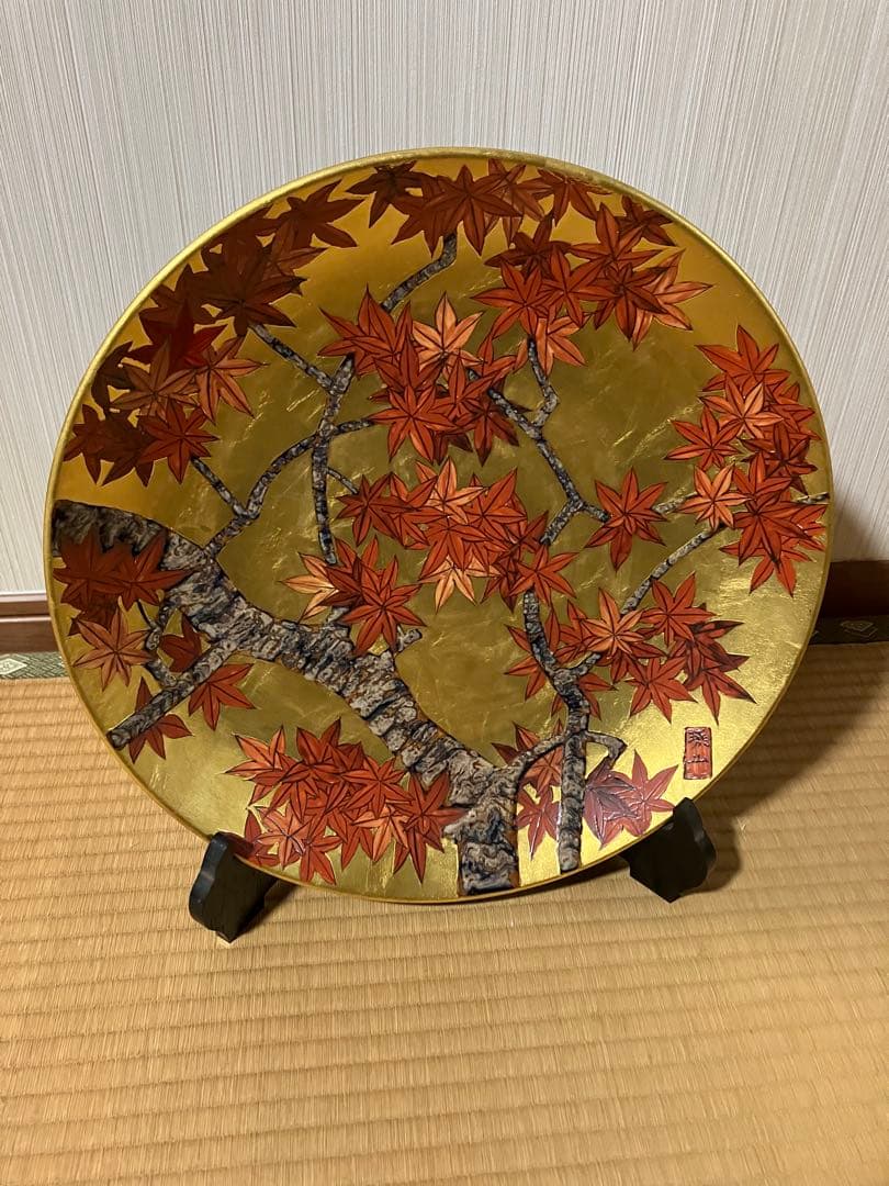 飾皿紅葉絵金箔推琥山窯