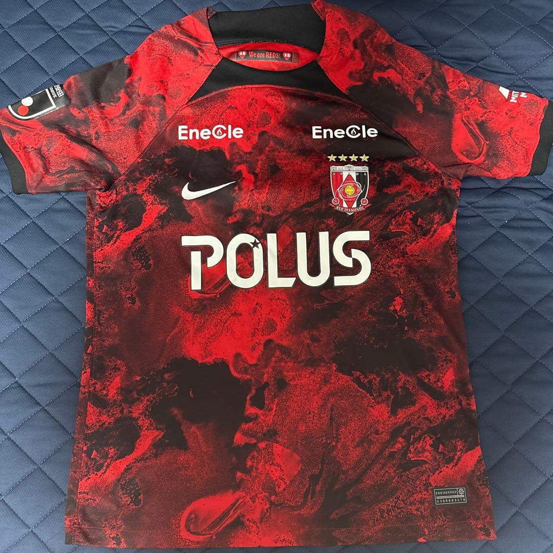 浦和レッズ 渡邉凌磨ユニフォーム 浦和レッズ ユニフォーム 2024 渡邊