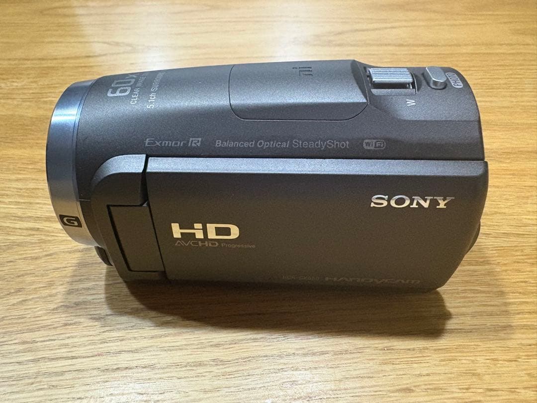 Sony HDR-CX680 ビデオカメラ 本体と三脚