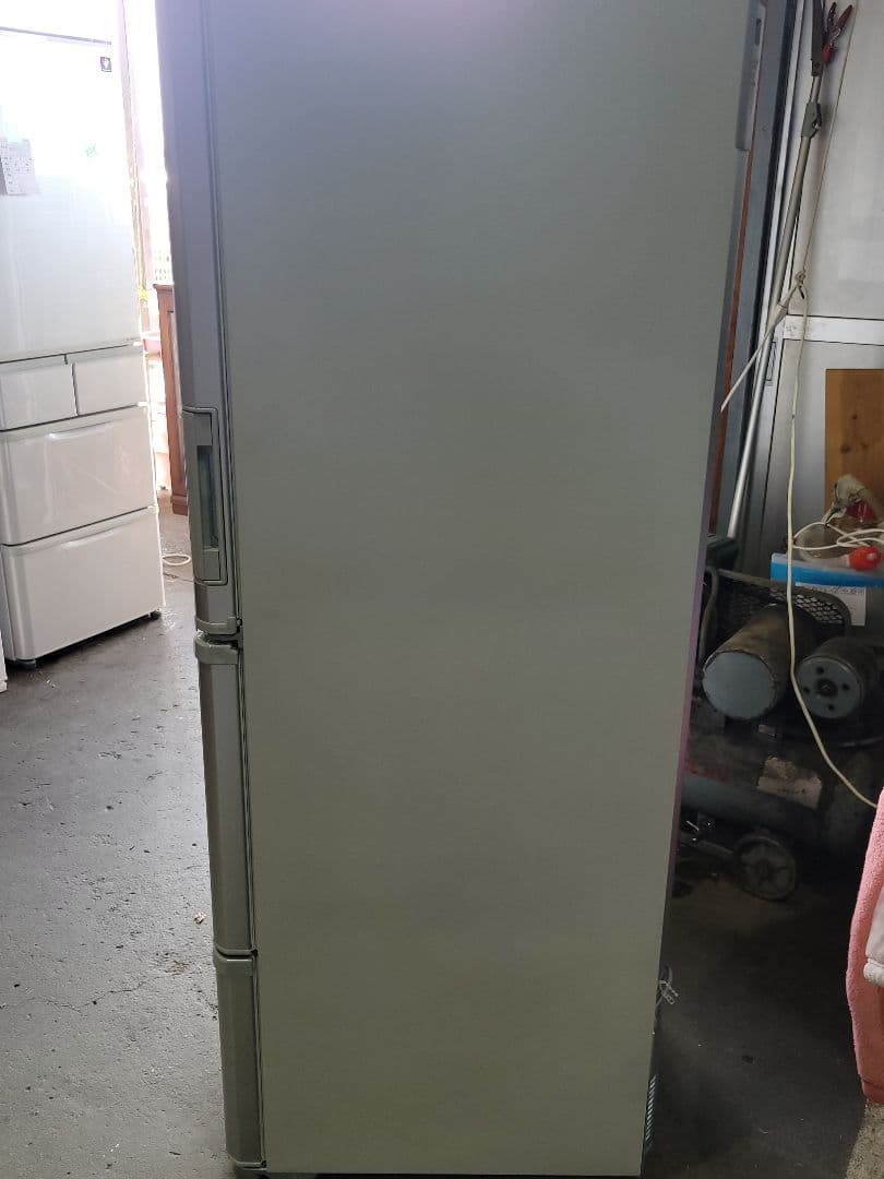 SHARP（シャープ） 冷蔵庫 SJ-W356J-S 350L 2022年製