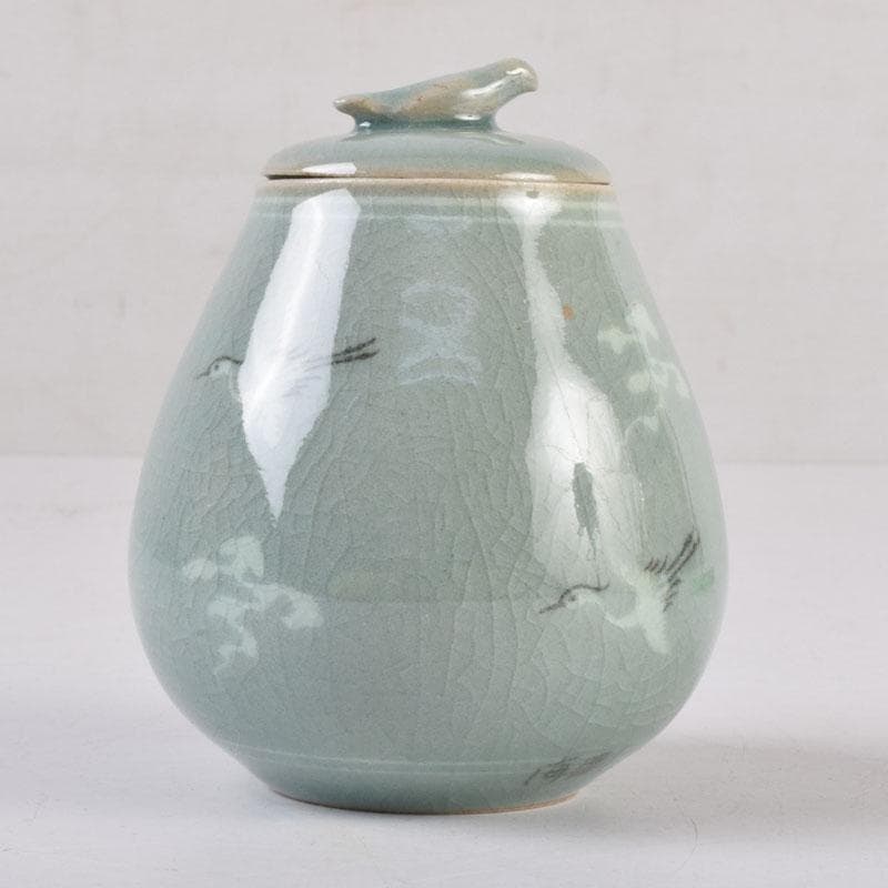 韓国人間文化財　柳海剛（柳根瀅）作　高麗青磁　象嵌鶴文　茶入　共箱　V　8407