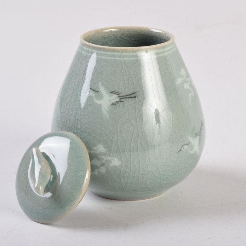 韓国人間文化財　柳海剛（柳根瀅）作　高麗青磁　象嵌鶴文　茶入　共箱　V　8407