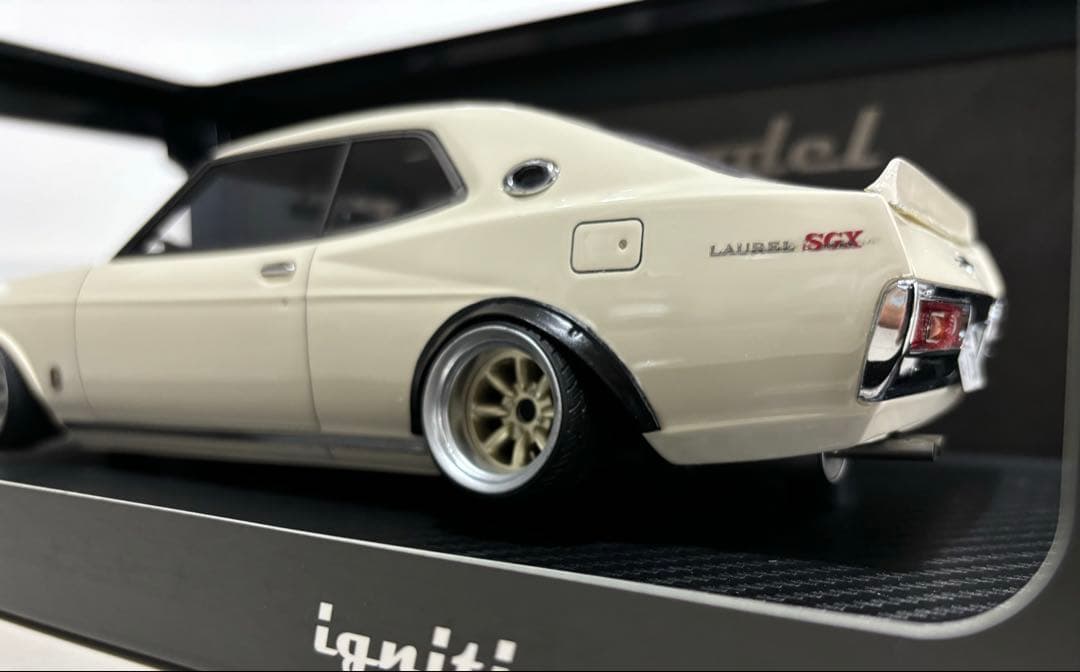 1/18 イグニッションモデル　日産ローレル　ワタナベ　オバフェンカスタム