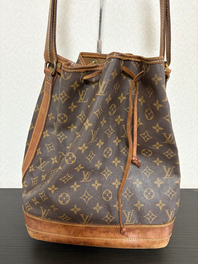 LOUIS VUITTONモノグラム ノエ ショルダーバッグ