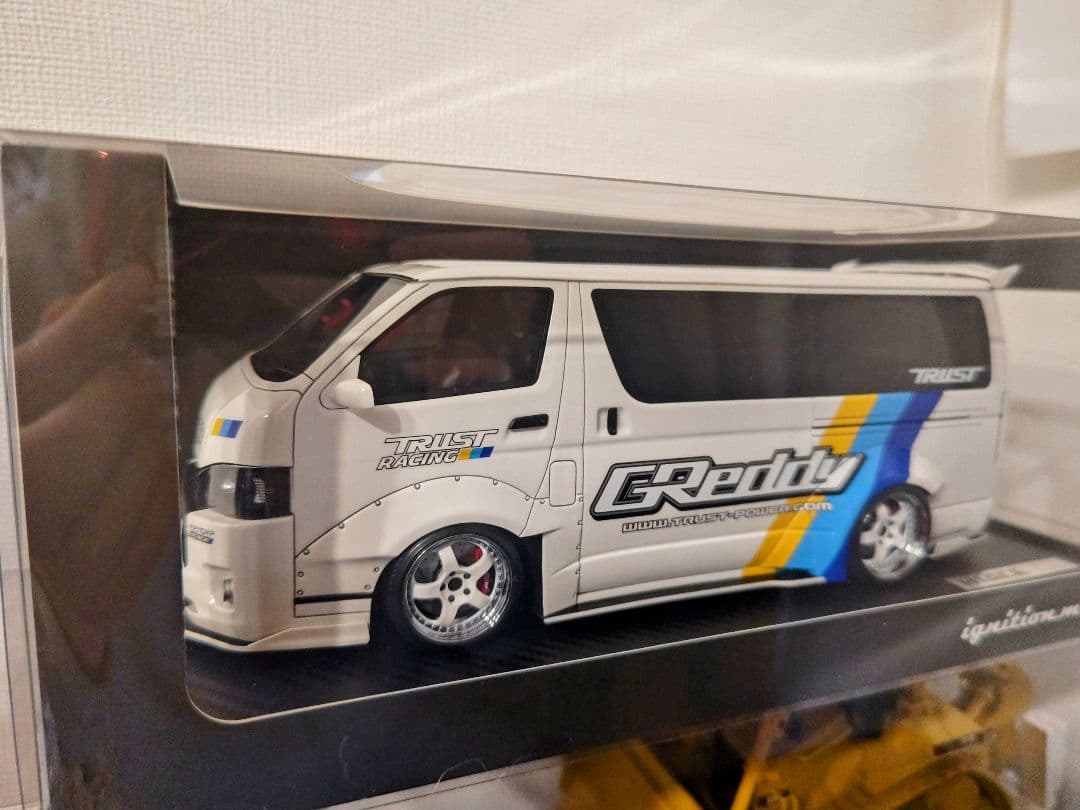 イグニッション 1/18 ハイエース GReddy HIACE 1/18