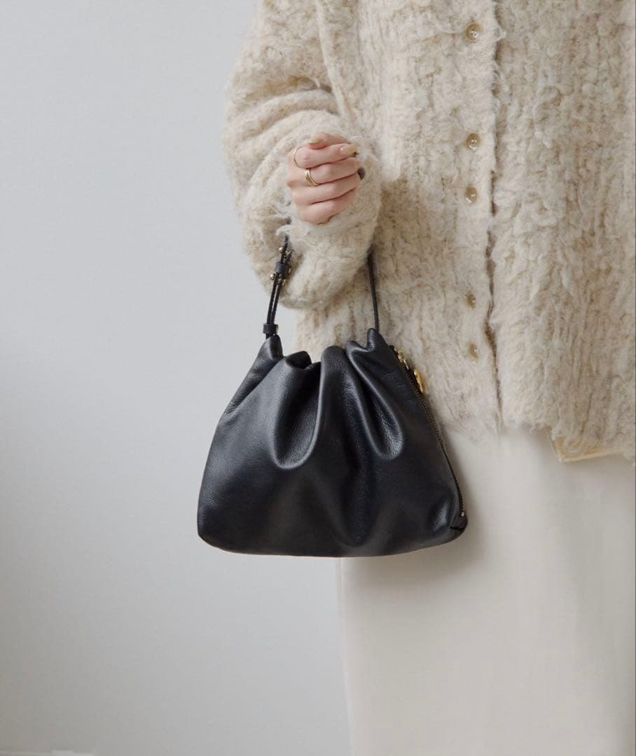 gemeil　レザーワンハンドルバッグ　ブラック