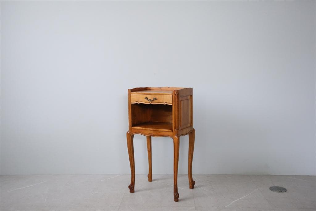 フランスアンティーク猫脚ベッドサイドキャビネット/ナイトテーブル机(86-5-2 フランスアンティーク猫脚ベッドサイドキャビネット/ナイトテーブル机