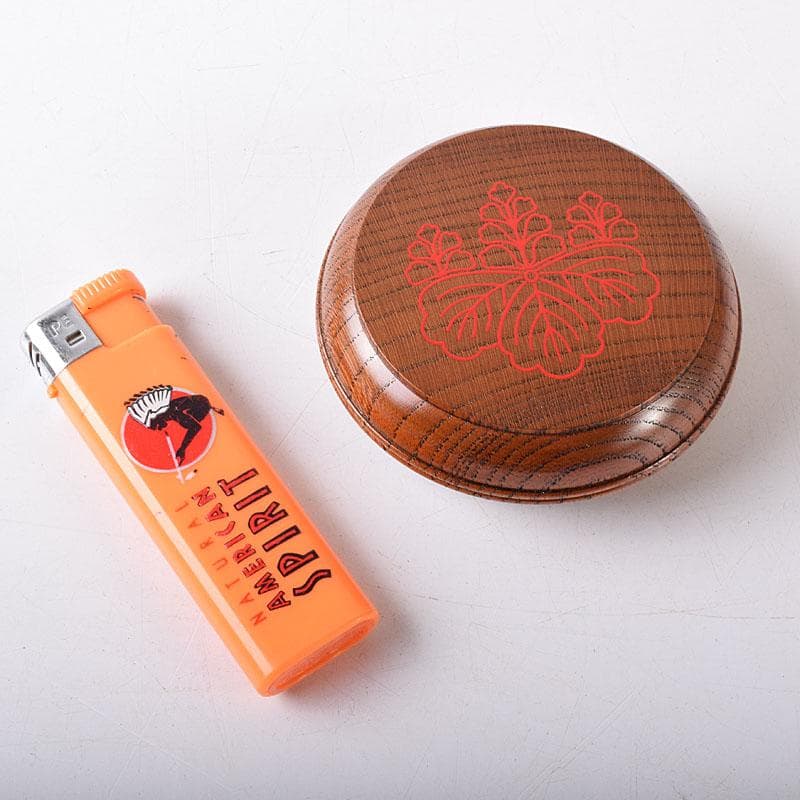 茶道具　川端近左作　太閤桐絵　欅拭漆香合　共布共箱　Ｖ　7703