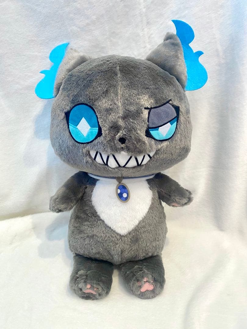 ツイステ グリム メガジャンボぬいぐるみ - メルカリ