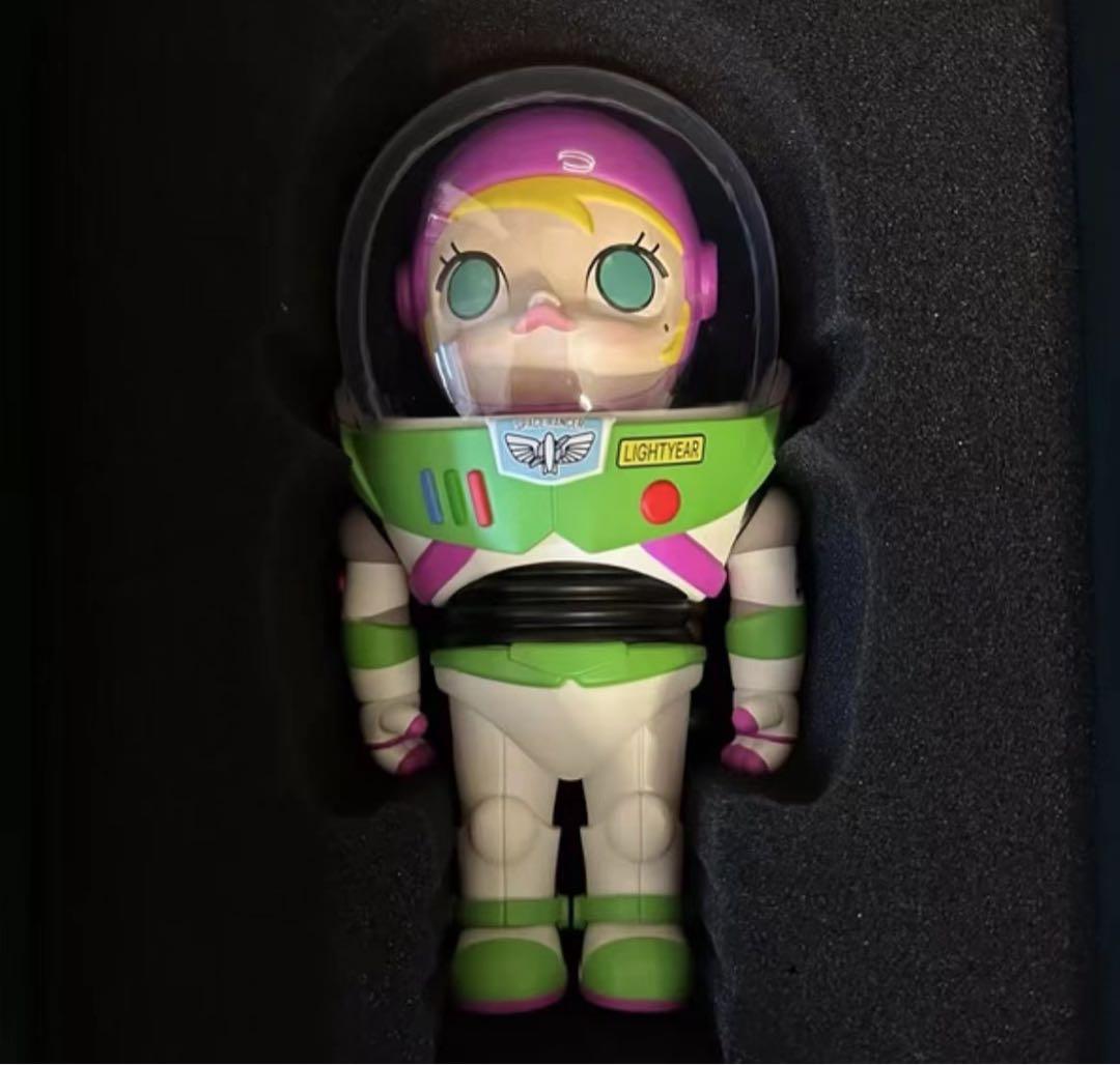 トイストーリー Molly POPMART バスライトイヤー ト フィギュア 完売品
