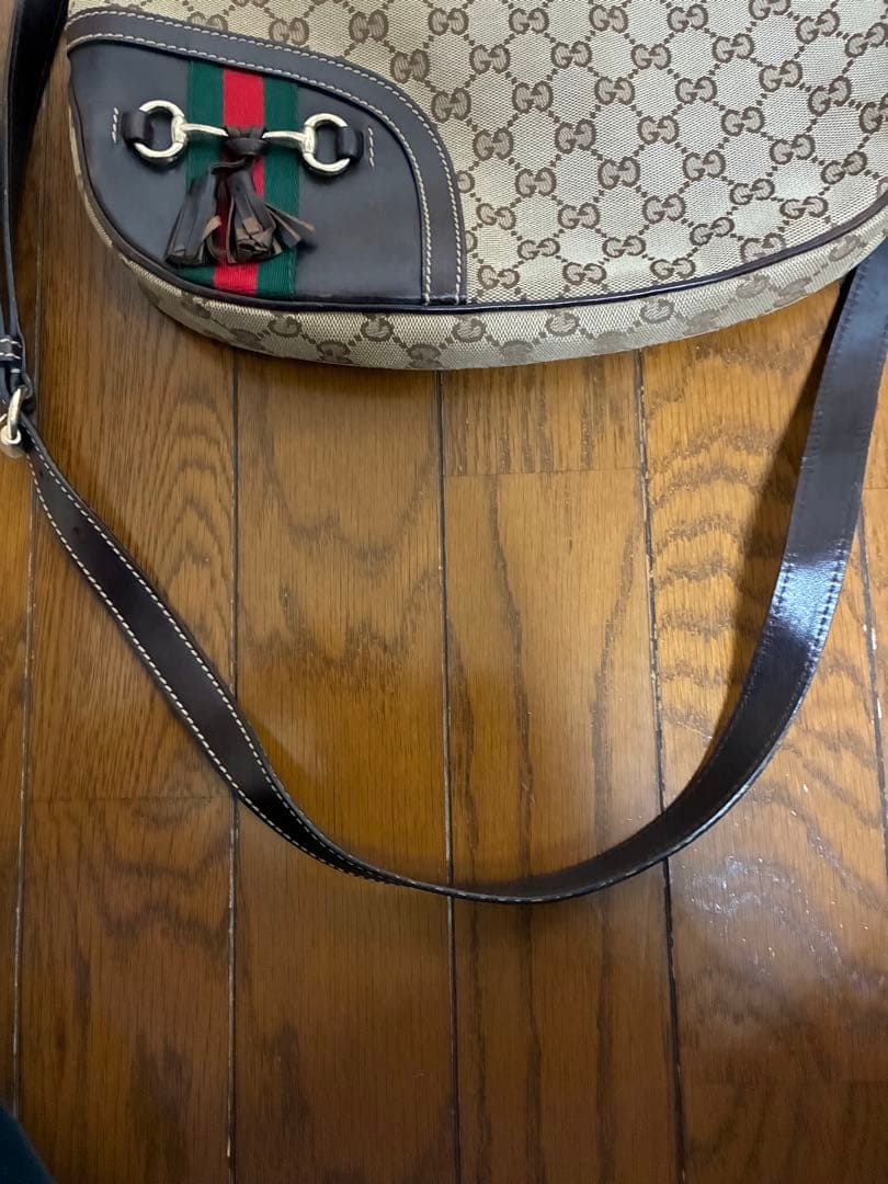 GUCCI GGキャンバス ショルダーバッグ　正規品　232967 520981
