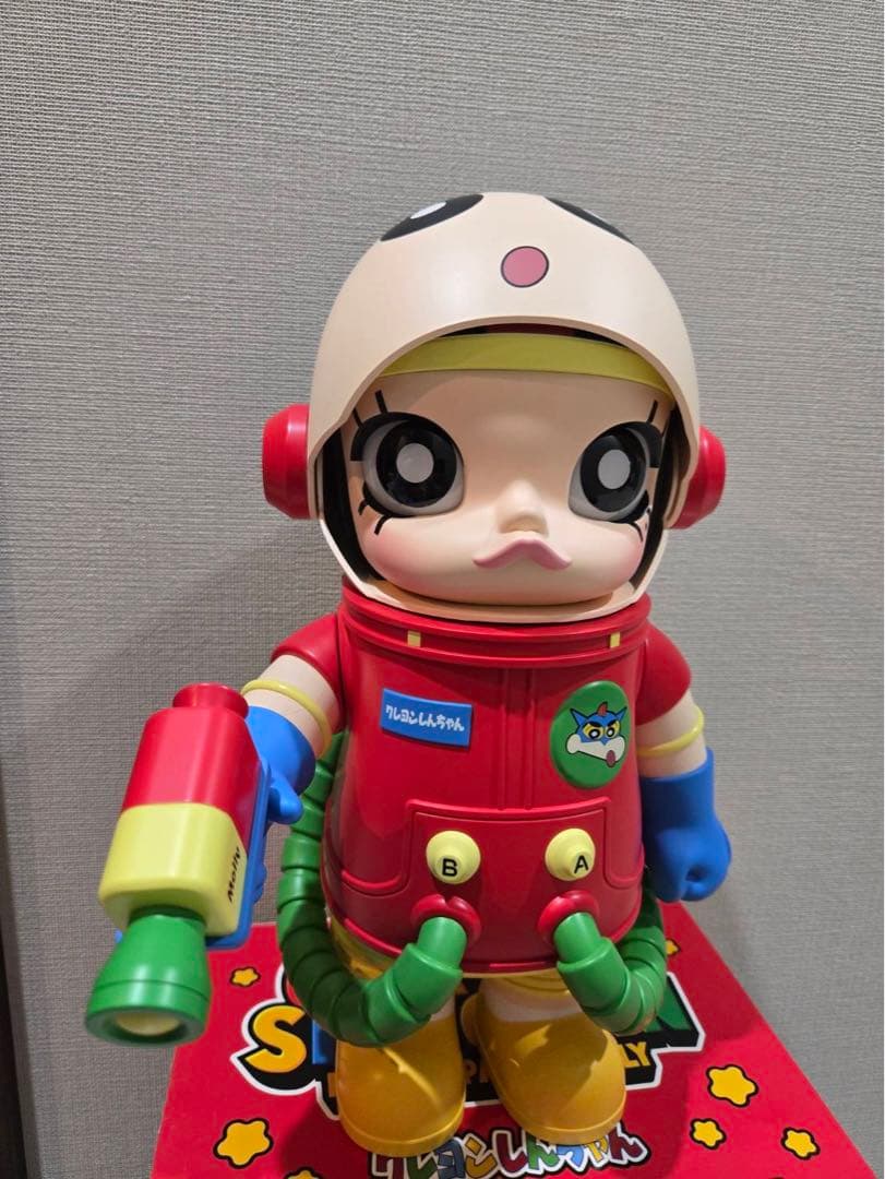 MEGA SPACE molly 400%クレヨンしんちゃん POPMART