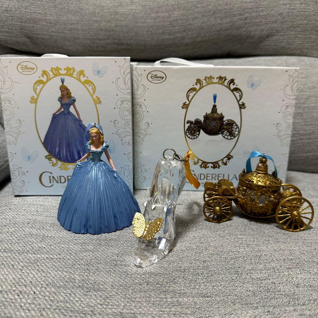 日本未発売 シンデレラ オーナメント 馬車 ガラスの靴2015年 実写映画 ガラスの靴” “かぼちゃの馬車” がネックレスに！ ディズニー最新映画
